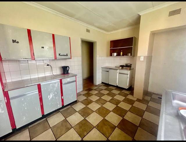 3 BEDROOM HOUSE FOR SALE IN VANDERBIJLPARK CW 4